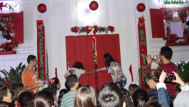 Abertura da Casa do Papai Noel inicia temporada natalina em Desterro do Melo 