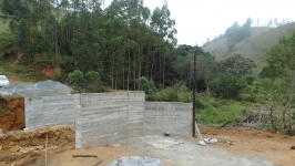 Nova Ponte em concreto e vigas de aço